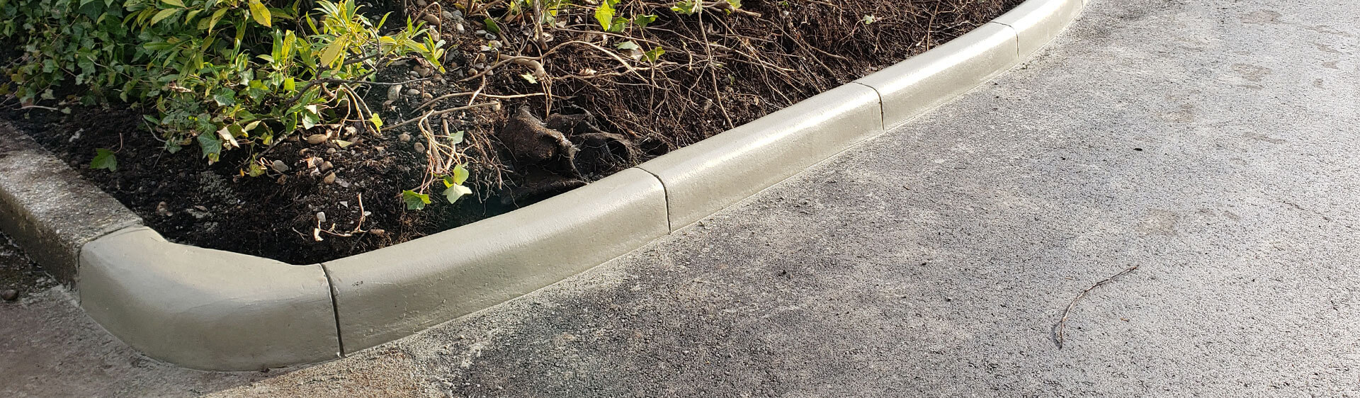 Surrey Concrete Curbing, Garden Edging and Curb Repairs