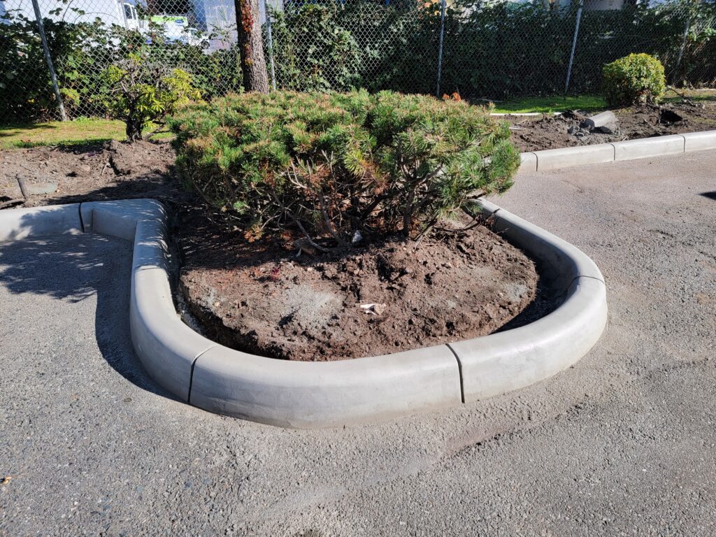concrete garden curbing